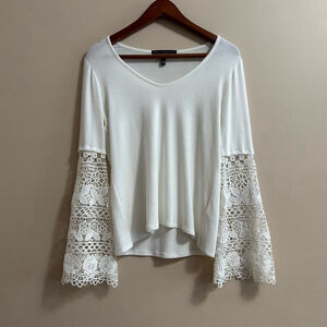 White House Black Market Sz M Knit Crochet Bell Sleeve Sweater Ivory EUC
